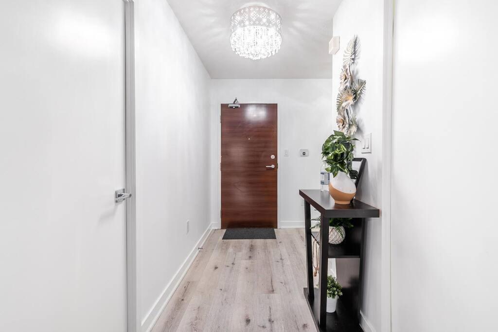 Luxury Suite Downtown Toronto Near Cn Tower Ngoại thất bức ảnh