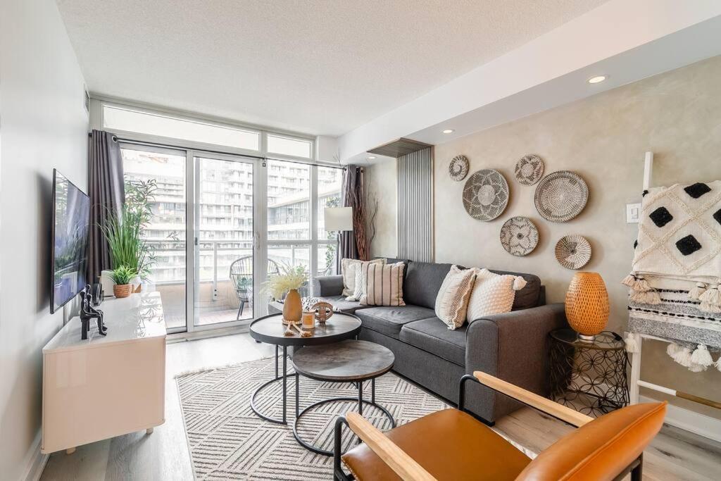 Luxury Suite Downtown Toronto Near Cn Tower Ngoại thất bức ảnh